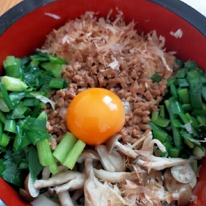 麺レシピ♪中華麺を使ったピリ辛台湾まぜそば〜